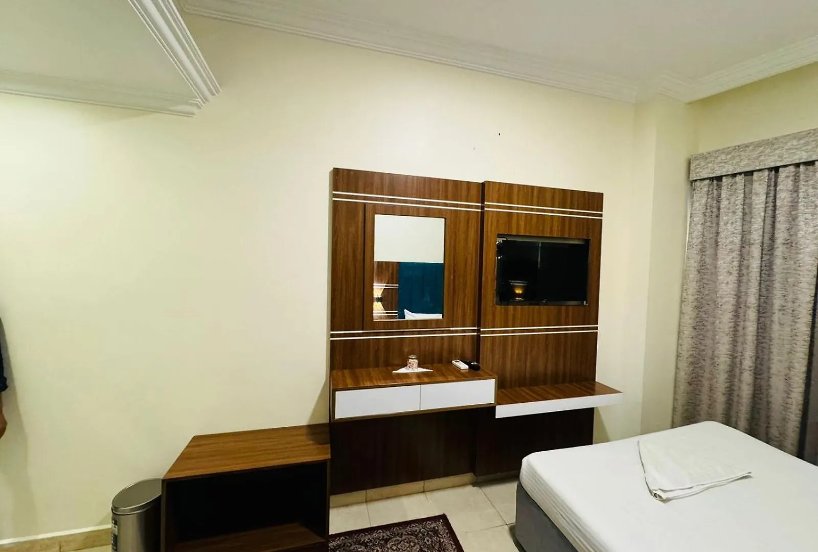 The Grand Blue Sky Hotel Dubai